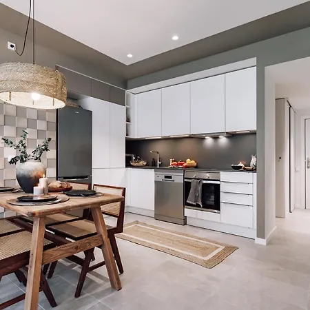 Armilla - 2 Bedrooms In Eixample Esquerra * برشلونة